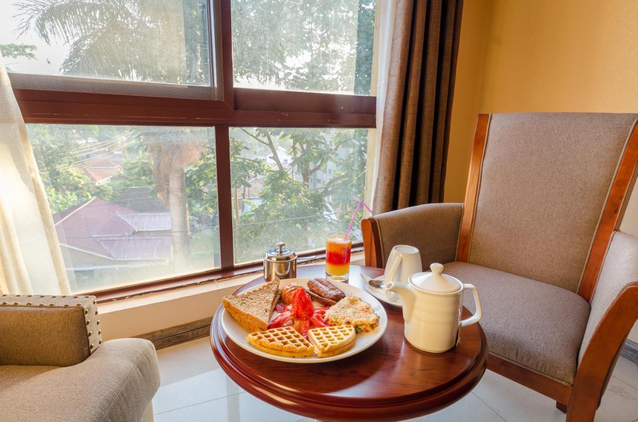 Hillside Plaza Hotel Καμπάλα Εξωτερικό φωτογραφία